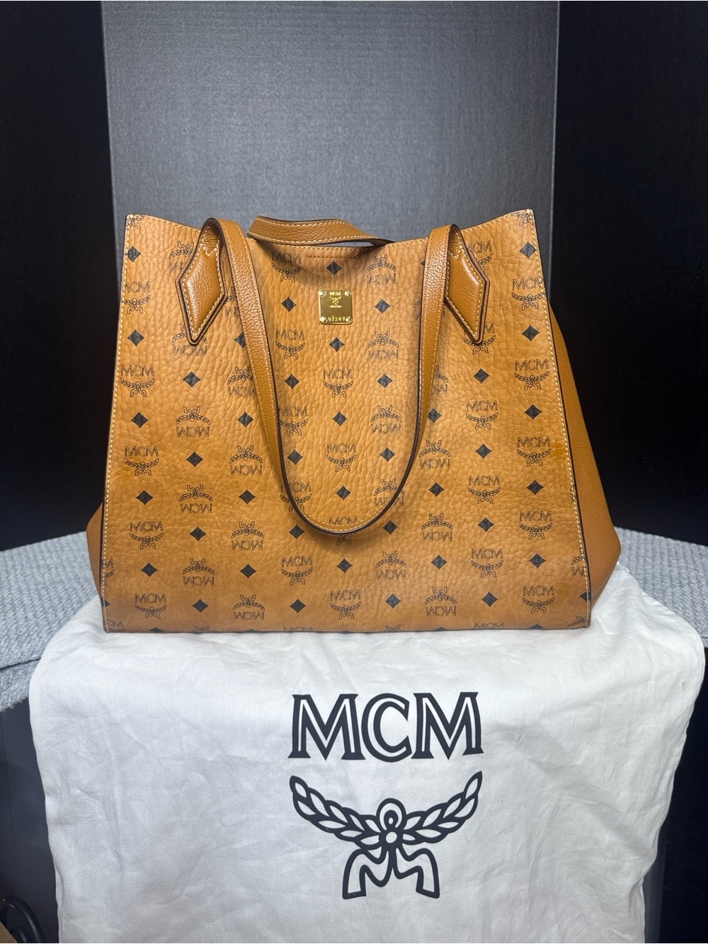 MCM Visetos Large Luisa Shopper Excellent Condition